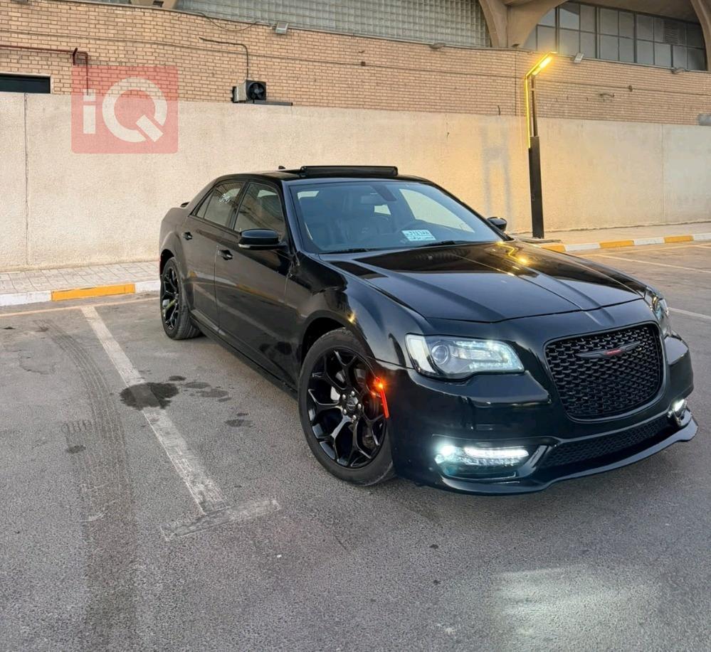 كرايسلر 300
